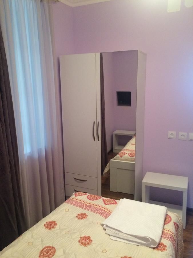 Отель Guesthouse Dror Местиа