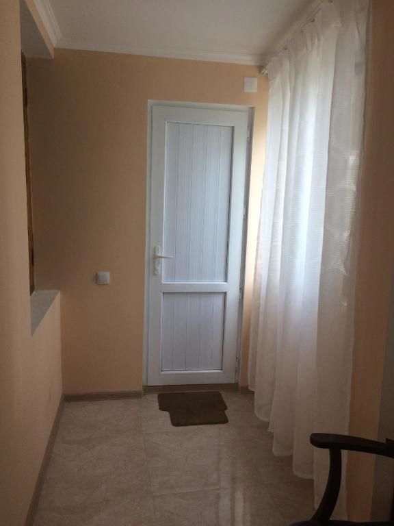 Отель Guesthouse Dror Местиа