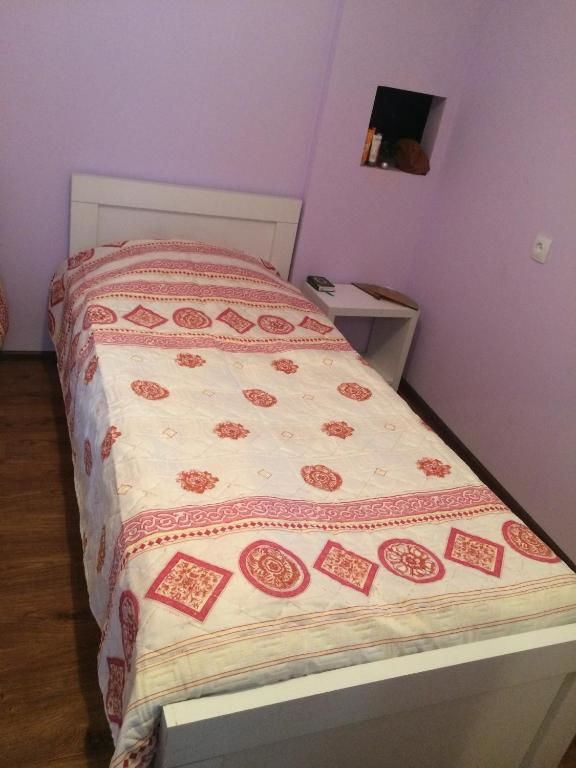 Отель Guesthouse Dror Местиа